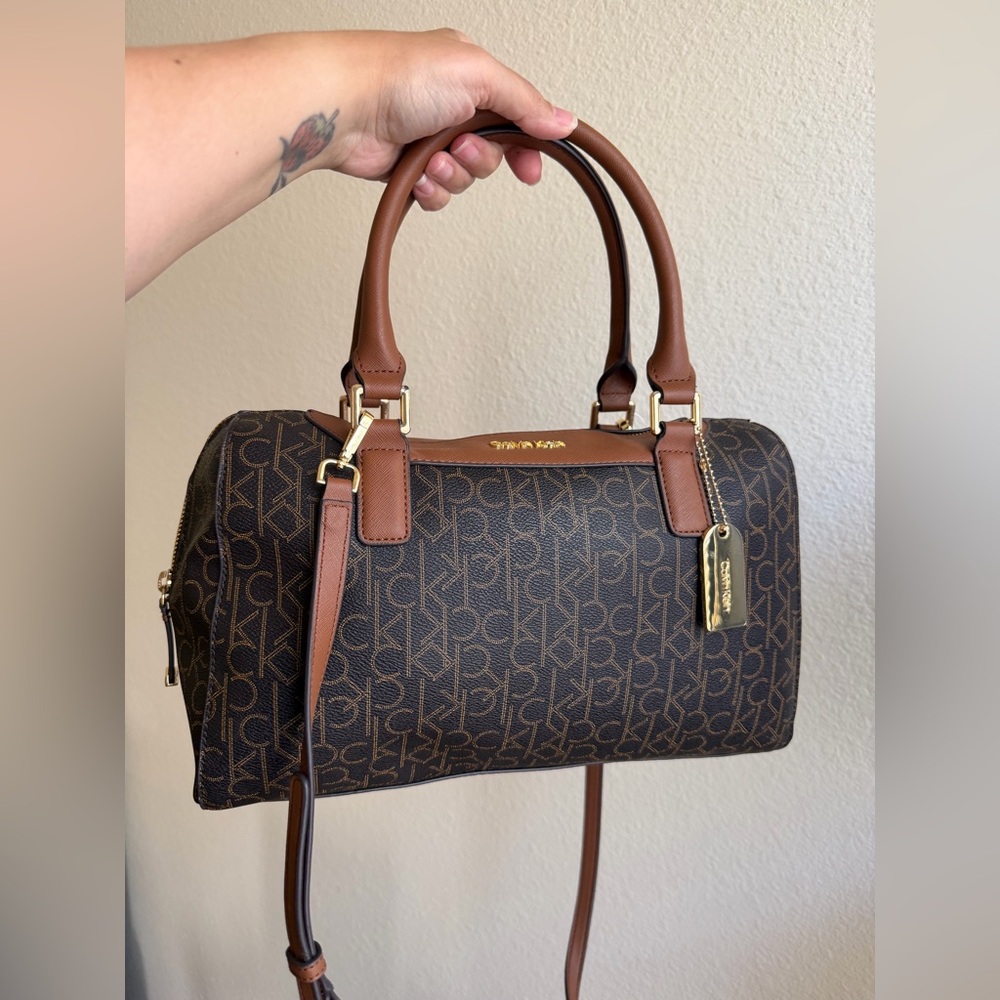 Calvin Klein satchel with Crossbody strap